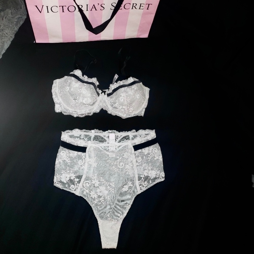 Victoria’s Secret White Lace Black Velvet Lingerie Set Thong Bra